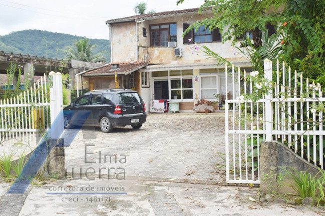 Imagem Casa com 9 Quartos à Venda, 600 m² em Jardim Samambaia - Ubatuba
