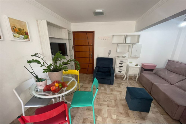 Imagem Imóvel com 1 Quarto à Venda, em Nações - Balneário Camboriú Imagem Imóvel com 1 Quarto à Venda, em Nações - Balneário Camboriú