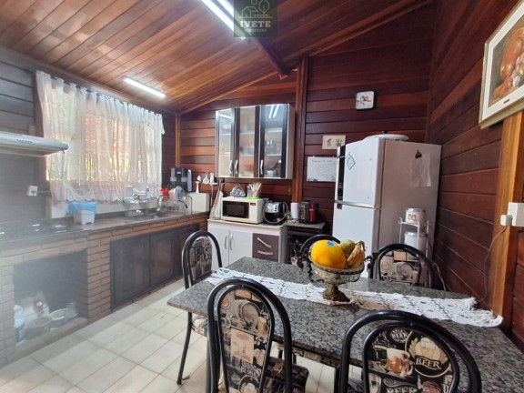 Imagem Casa com 2 Quartos à Venda, 134 m² Imagem Casa com 2 Quartos à Venda, 134 m²