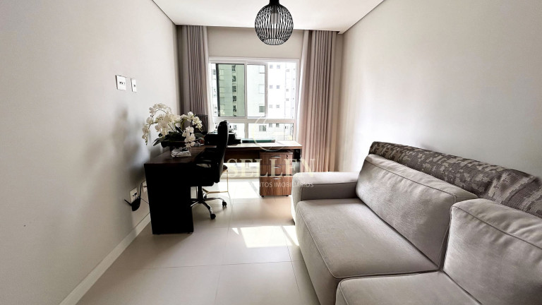 Imagem Apartamento com 3 Quartos à Venda, 155 m² em Pioneiros - Balneário Camboriú Imagem Apartamento com 3 Quartos à Venda, 155 m² em Pioneiros - Balneário Camboriú