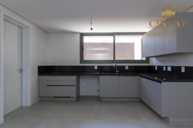 Imagem Sobrado com 4 Quartos à Venda ou Locação, 581 m² em Alto De Pinheiros - São Paulo Imagem Sobrado com 4 Quartos à Venda ou Locação, 581 m² em Alto De Pinheiros - São Paulo
