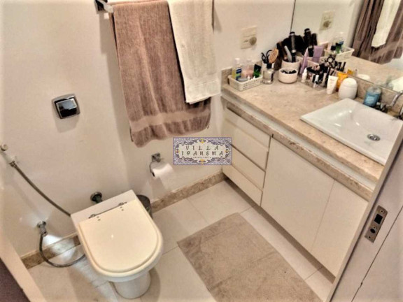 Imagem Apartamento com 3 Quartos à Venda, 110 m² em Lagoa - Rio De Janeiro Imagem Apartamento com 3 Quartos à Venda, 110 m² em Lagoa - Rio De Janeiro