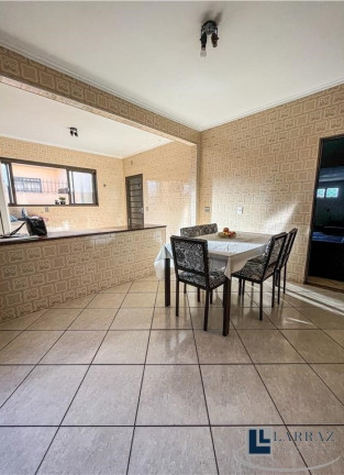 Imagem Casa com 2 Quartos à Venda, 180 m² em Campos Elíseos - Ribeirão Preto Imagem Casa com 2 Quartos à Venda, 180 m² em Campos Elíseos - Ribeirão Preto