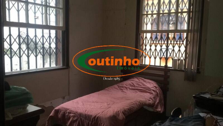 Imagem Casa com 4 Quartos à Venda, 575 m² em Grajaú - Rio De Janeiro