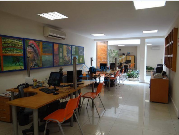 Imagem Sobrado com 3 Quartos à Venda, 350 m² em Perdizes - São Paulo Imagem Sobrado com 3 Quartos à Venda, 350 m² em Perdizes - São Paulo
