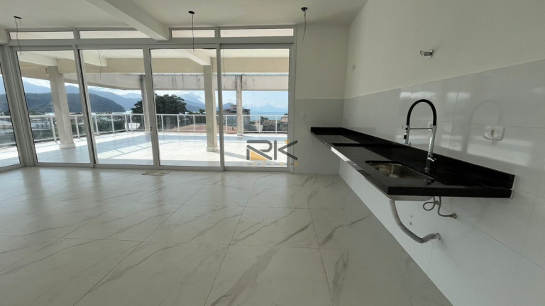 Imagem Cobertura com 3 Quartos à Venda, 300 m² em Barra Da Lagoa - Ubatuba