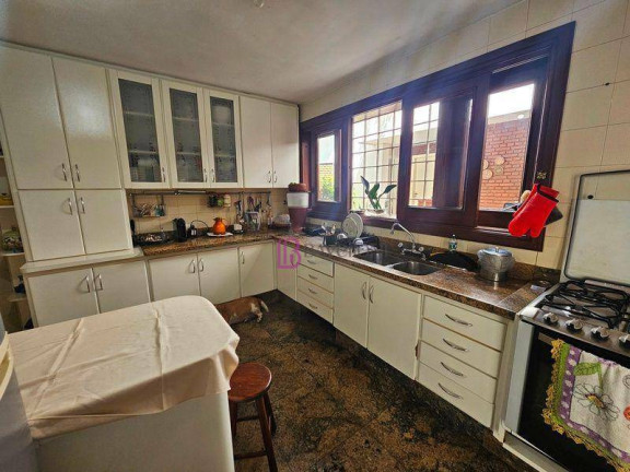 Imagem Casa com 4 Quartos à Venda, 341 m² em Pacaembu - São Paulo Imagem Casa com 4 Quartos à Venda, 341 m² em Pacaembu - São Paulo