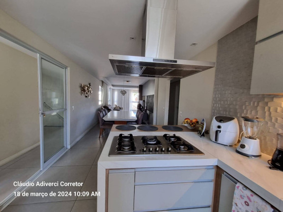 Imagem Casa com 4 Quartos à Venda, 330 m² em Itapuã - Vila Velha