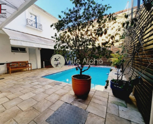 Casa com 4 Quartos à Venda, 315 m² em Boqueirao - Santos