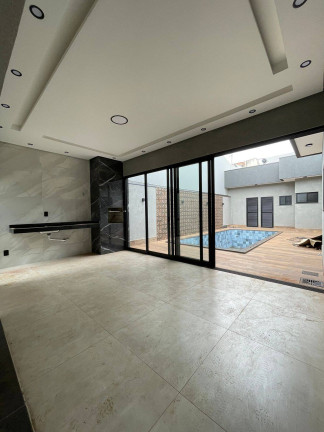 Imagem Casa com 3 Quartos à Venda, 328 m² em Turista Ii - Caldas Novas Imagem Casa com 3 Quartos à Venda, 328 m² em Turista Ii - Caldas Novas