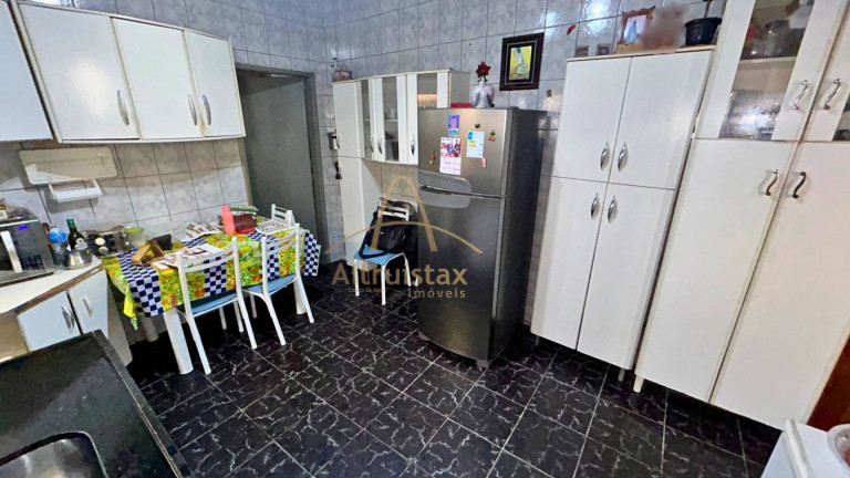 Imagem Casa com 3 Quartos à Venda, 270 m² em Presidente Altino - Osasco Imagem Casa com 3 Quartos à Venda, 270 m² em Presidente Altino - Osasco