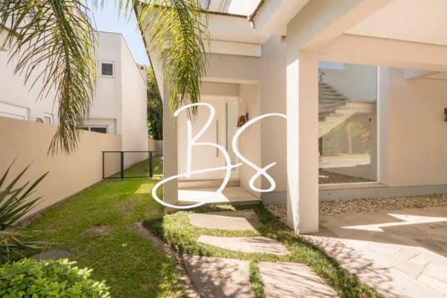 Imagem Casa com 4 Quartos à Venda, 470 m² em Pedra Redonda - Porto Alegre Imagem Casa com 4 Quartos à Venda, 470 m² em Pedra Redonda - Porto Alegre