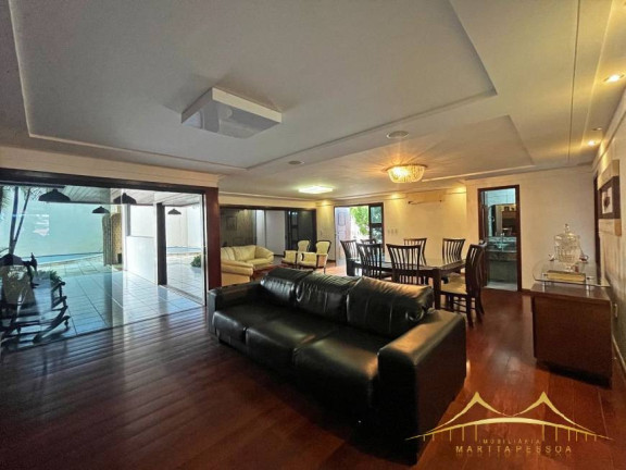 Casa com 5 Quartos à Venda, 450 m² em Capim Macio - Natal