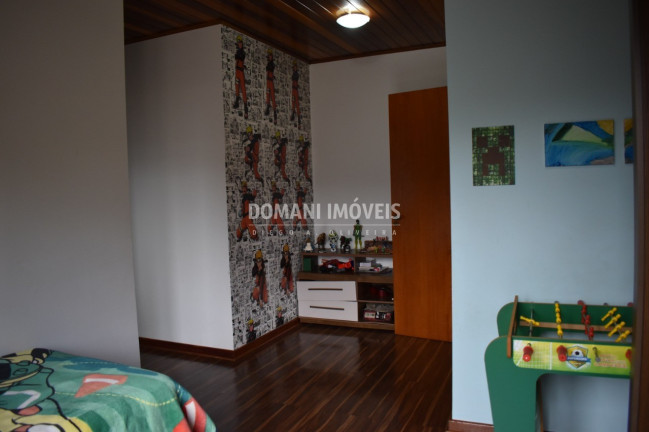 Imagem Casa com 4 Quartos à Venda, 212 m² em Região Do Vale Encantado - Campos Do Jordão Imagem Casa com 4 Quartos à Venda, 212 m² em Região Do Vale Encantado - Campos Do Jordão