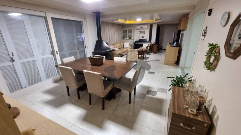 Imagem Casa com 3 Quartos à Venda, 438 m² em João Alves - Santa Cruz Do Sul Imagem Casa com 3 Quartos à Venda, 438 m² em João Alves - Santa Cruz Do Sul