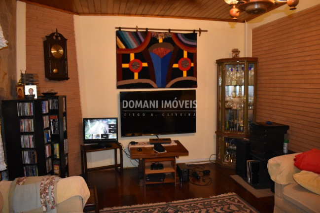 Imagem Casa com 3 Quartos à Venda, 360 m² em Região Da Vila Inglesa - Campos Do Jordão Imagem Casa com 3 Quartos à Venda, 360 m² em Região Da Vila Inglesa - Campos Do Jordão