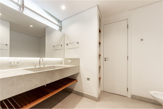Imagem Apartamento com 3 Quartos à Venda, 198 m² em  Itaim Bibi  -  São Paulo 