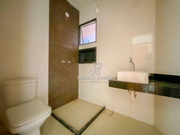 Imagem Casa com 4 Quartos à Venda, 216 m² em Granja Guarani - Teresópolis