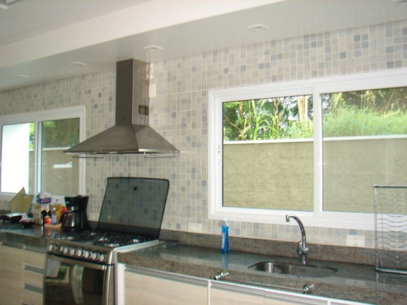 Imagem Casa com 4 Quartos à Venda, 200 m² em Perequê - Ilhabela