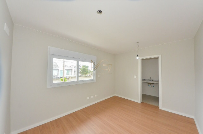 Imagem Casa com 3 Quartos à Venda, 121 m² em Xaxim - Curitiba Imagem Casa com 3 Quartos à Venda, 121 m² em Xaxim - Curitiba