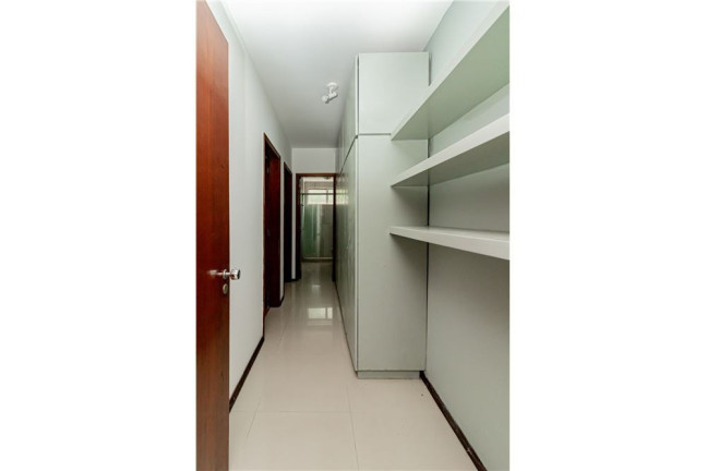 Imagem Imóvel com 2 Quartos à Venda, em Rio Branco - Porto Alegre Imagem Imóvel com 2 Quartos à Venda, em Rio Branco - Porto Alegre