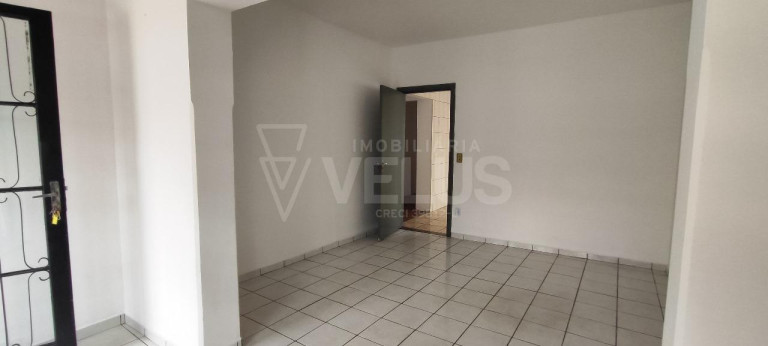 Imagem Casa com 4 Quartos à Venda, 199 m² em Centro - Itapetininga