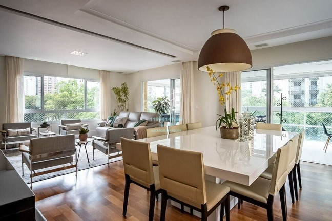 Imagem Apartamento com 4 Quartos à Venda, 215 m² em Moema - São Paulo