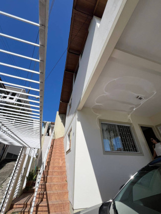 Imagem Casa com 4 Quartos à Venda, em Estreito - Florianópolis Imagem Casa com 4 Quartos à Venda, em Estreito - Florianópolis