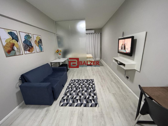 Imagem Apartamento com 1 Quarto à Venda, 40 m² em Centro - Florianópolis Imagem Apartamento com 1 Quarto à Venda, 40 m² em Centro - Florianópolis