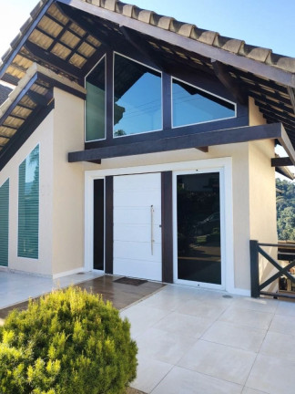 Imagem Casa com 4 Quartos à Venda, 285 m² em Várzea - Teresópolis Imagem Casa com 4 Quartos à Venda, 285 m² em Várzea - Teresópolis