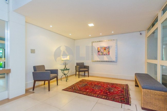 Imagem Apartamento com 3 Quartos à Venda, 166 m² em Moinhos De Vento - Porto Alegre Imagem Apartamento com 3 Quartos à Venda, 166 m² em Moinhos De Vento - Porto Alegre