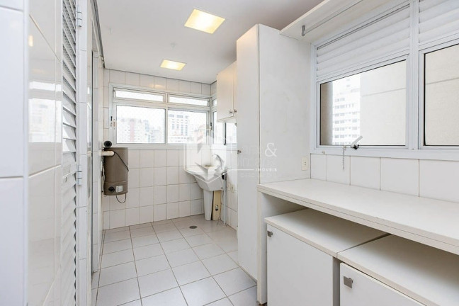 Imagem Apartamento com 3 Quartos à Venda, 190 m² em Jardim Paulista - São Paulo Imagem Apartamento com 3 Quartos à Venda, 190 m² em Jardim Paulista - São Paulo