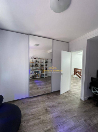 Imagem Casa com 4 Quartos à Venda, 310 m² em Alphaville 04 - Santana De Parnaíba Imagem Casa com 4 Quartos à Venda, 310 m² em Alphaville 04 - Santana De Parnaíba