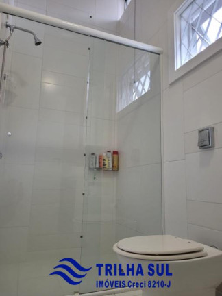 Imagem Casa com 3 Quartos à Venda, 436 m² em América - Joinville Imagem Casa com 3 Quartos à Venda, 436 m² em América - Joinville