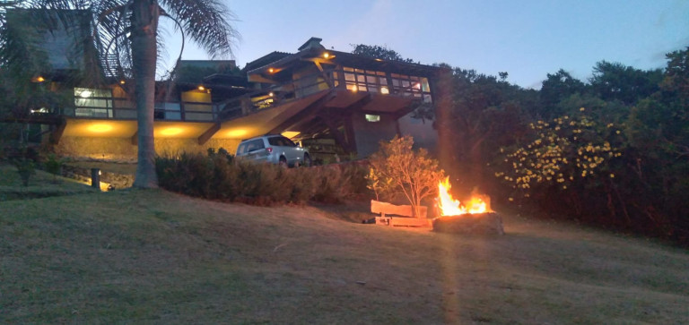 Imagem Casa com 4 Quartos à Venda, 200 m² em Praia Da Silveira - Garopaba Imagem Casa com 4 Quartos à Venda, 200 m² em Praia Da Silveira - Garopaba