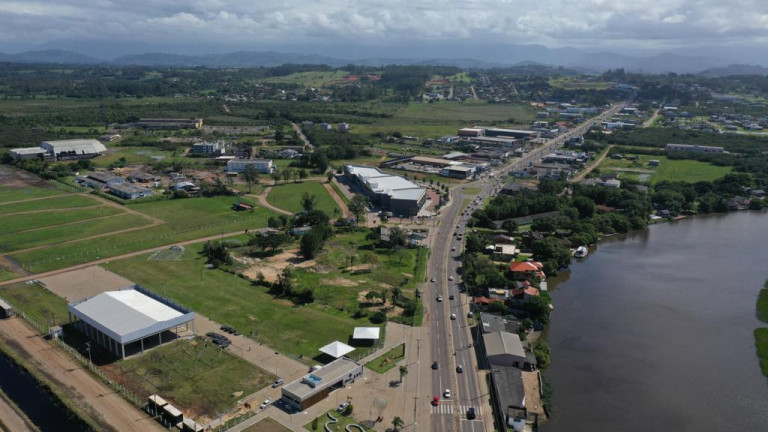 Imagem Terreno à Venda, 10.645 m² em Torres - Torres