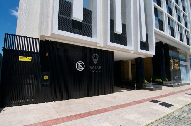 Imagem Loft com 4 Quartos à Venda,  em Centro - Balneário Camboriú