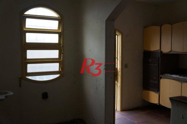 Imagem Casa com 3 Quartos para Alugar, 610 m² em Gonzaga - Santos Imagem Casa com 3 Quartos para Alugar, 610 m² em Gonzaga - Santos