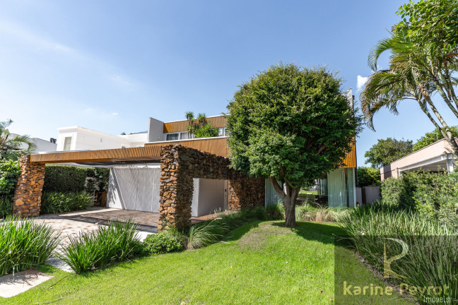 Imagem Casa de Condomínio com 4 Quartos à Venda, 540 m² em Centro - Xangri-lá