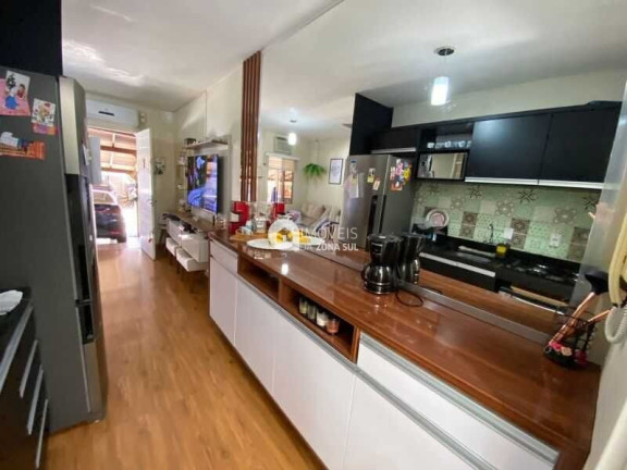 Imagem Casa com 2 Quartos à Venda, 56 m² Imagem Casa com 2 Quartos à Venda, 56 m²