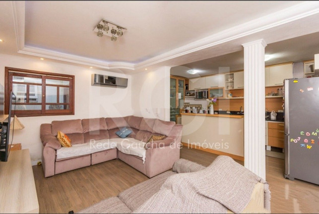 Imagem Casa com 3 Quartos à Venda, 250 m² em Menino Deus - Porto Alegre Imagem Casa com 3 Quartos à Venda, 250 m² em Menino Deus - Porto Alegre