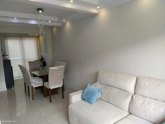Imagem Casa à Venda, em Jardim Petrópolis - Cotia Imagem Casa à Venda, em Jardim Petrópolis - Cotia