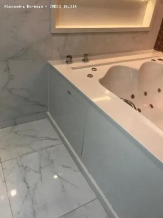 Imagem Casa com 3 Quartos à Venda, 450 m² em Prado - Recife Imagem Casa com 3 Quartos à Venda, 450 m² em Prado - Recife