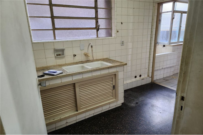 Imagem Apartamento com 2 Quartos à Venda, 76 m² em Centro Histórico - Porto Alegre Imagem Apartamento com 2 Quartos à Venda, 76 m² em Centro Histórico - Porto Alegre