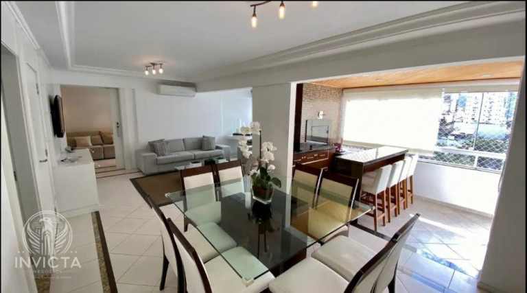 Imagem Apartamento com 5 Quartos à Venda, 195 m² em Centro - Balneário Camboriú Imagem Apartamento com 5 Quartos à Venda, 195 m² em Centro - Balneário Camboriú
