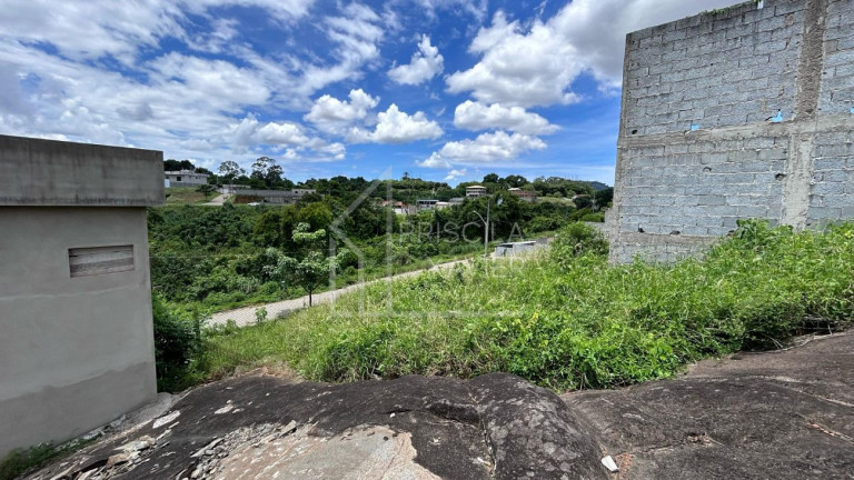 Terreno à Venda, 252 m² em Tucum - Cariacica