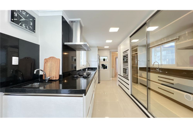 Imagem Apartamento com 4 Quartos à Venda, 180 m² em Praia Brava De Itajaí - Itajaí Imagem Apartamento com 4 Quartos à Venda, 180 m² em Praia Brava De Itajaí - Itajaí