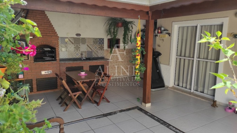 Imagem Casa de Condomínio com 3 Quartos à Venda, 127 m² em Chácara Quiriri - Carapicuíba