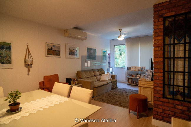 Imagem Imóvel com 3 Quartos à Venda, 101 m² em Humaitá - Rio De Janeiro Imagem Imóvel com 3 Quartos à Venda, 101 m² em Humaitá - Rio De Janeiro