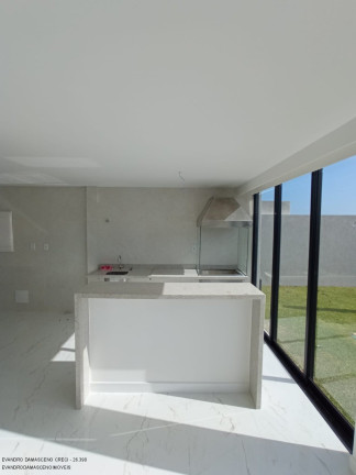 Imagem Casa com 4 Quartos à Venda, 250 m² em Vila De Abrantes (abrantes) - Camaçari